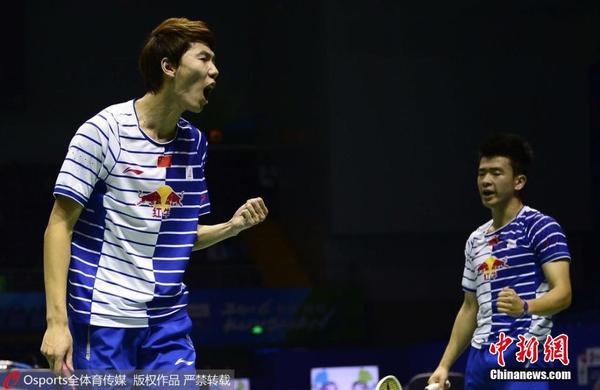 中国组合庆祝得分。图片来源：Osports全体育图片社