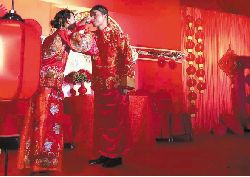 一天时间，“八抬大轿”引发近10万点击