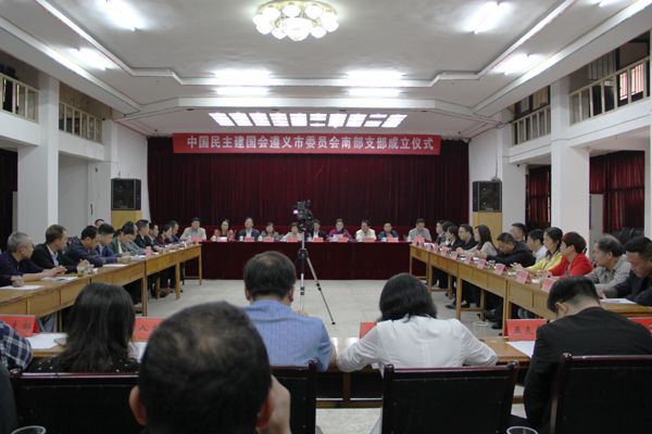 2016051915512725953 2016051915512725953