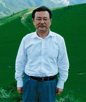 艾克拜尔·米吉提(哈萨克族) 艾克拜尔·米吉提(哈萨克族)