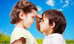 养生运动之单杠运动能帮孩子长个