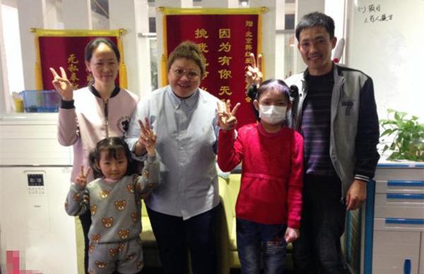 韩红看望晓瑾 韩红看望晓瑾