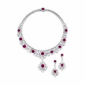 香港苏富比2016春拍拍品：红宝石配钻石项链及吊耳环套装，成交价85万港元