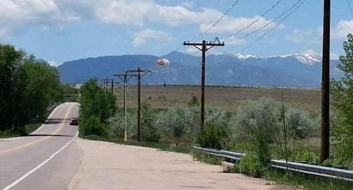 美军雷鸟与蓝天使表演队战机在同一天坠毁