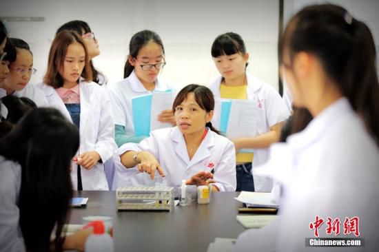 卫计委:力争2020年家庭医生签约服务扩大到全人群