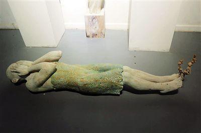 作品《木语》原貌。