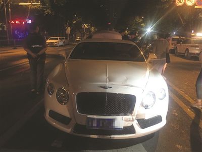 肇事的宾利轿车，价值400多万。