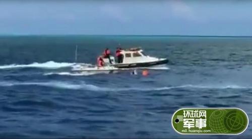 “中方有信心，也有能力维护好自身的主权和正当权益不受到侵害?！?月13日，中国外交部发言人在例行记者会上对此事做出回应：我们已经多次重申，黄岩岛是中国固有领土。我们敦促菲方尊重中国领土主权，不要采取挑衅行为。