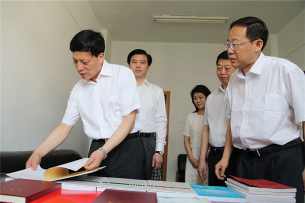 4437e67f536718cb00f304 4437e67f536718cb00f304