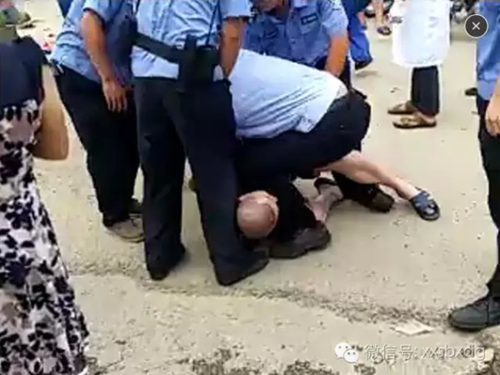 广东一男子未带身份证 被民警打断7根肋骨