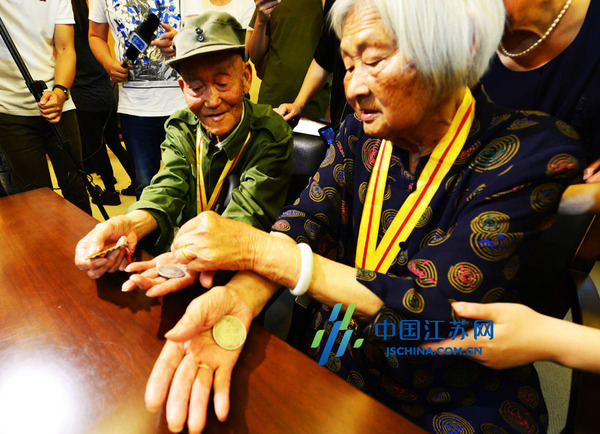 00300143850_cdc97567 00300143850_cdc97567