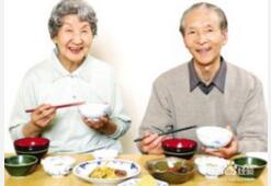 老年人饮食 应该注意这10个要点！