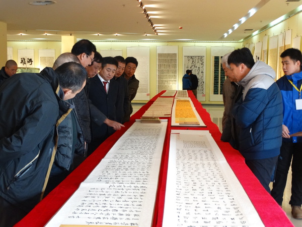 巡展杭锦旗站现场1 巡展杭锦旗站现场1