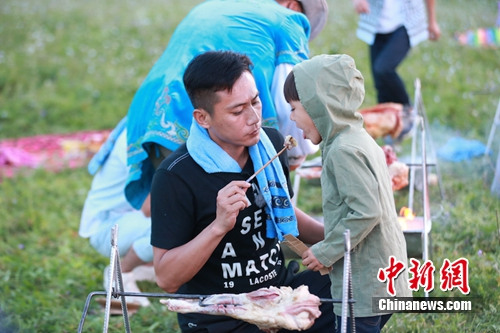 资料图:《爸爸去哪儿》也是引进境外节目模式 资料图:《爸爸去哪儿》也是引进境外节目模式