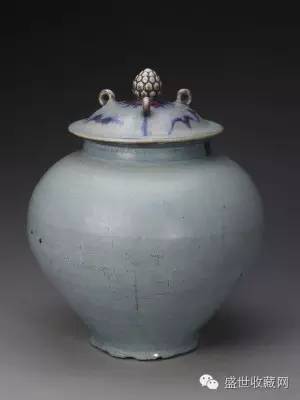 钧窑天蓝釉紫红斑盖罐 元