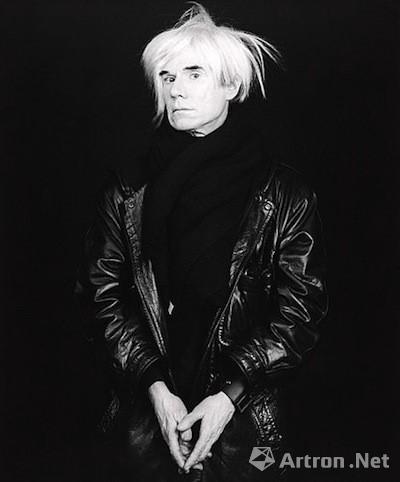 Robert Mapplethorpe 《Andy Warhol 》(1987)，2006年拍得64.32万美元。