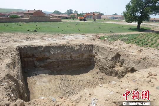 被指“破坏风水”内蒙古一通信基站施工队与村民起纠纷