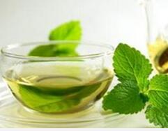 夏季六大养生花茶 消赘肉排毒美颜