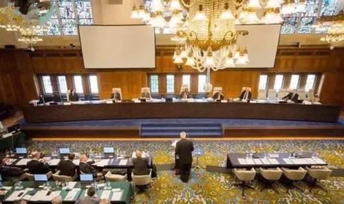 一纸仲裁就想拿走中国的海上国土和权益，这太可笑了