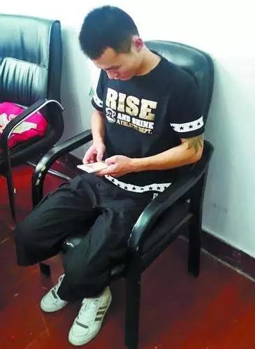 男子5岁走失18年后当小偷 被抓后找到亲生父母