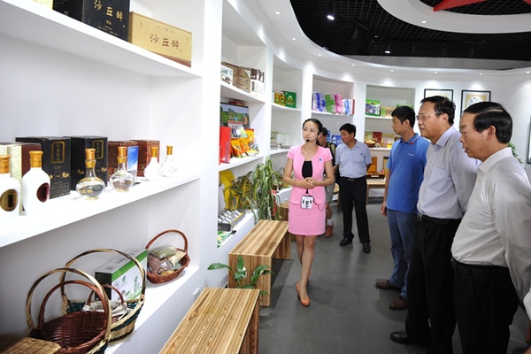 64006a5c941918efd8c504 64006a5c941918efd8c504