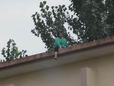 小伙舍妻先救妈2 小伙舍妻先救妈2