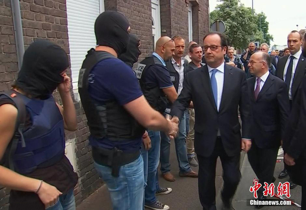 法国北部一教堂发生人质劫持事件 3人死亡3