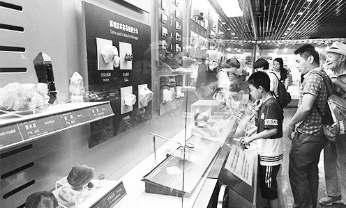 走访过这个历百年风雨、能让石头开口讲故事的博物馆，让人不禁期待它更精彩的下一个百年