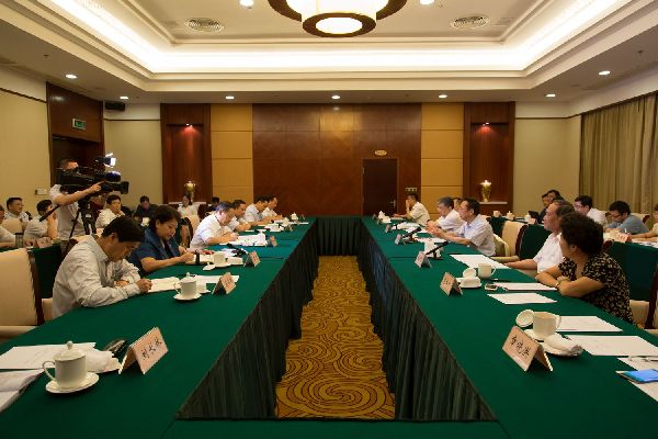 64006a5c7cf21909440514 64006a5c7cf21909440514