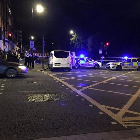 事发现场，警方正在处理该事件