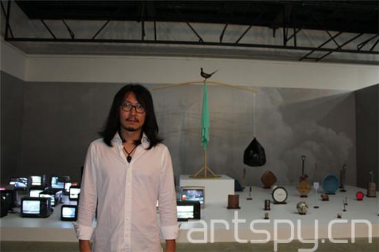 韩国艺术家Lee Wan（李莞，音）