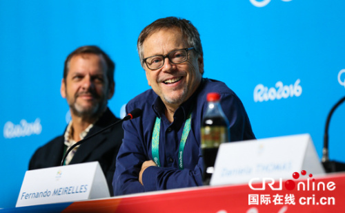 　　曾执导电影《上帝之城》的开幕式总导演梅里尔斯表示，不同于雅典奥运会开幕式的“古典”、北京奥运的“盛大”、伦敦奥运开幕式的“睿智”，里约奥运会开幕式将以巴西的方式呈现特别的爱和理想。摄影 李晋