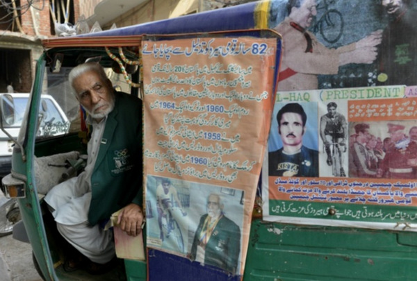 昔日奥运英雄沦为车夫 昔日奥运英雄沦为车夫