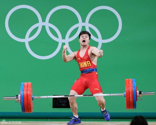 龙清泉霸气庆祝