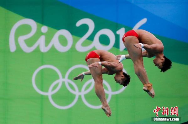跳水男子双人十米台 林跃陈艾森巨大优势摘金2