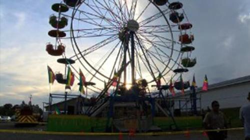 男孩从过山车上坠落 美国游乐场5天内发生4起事故