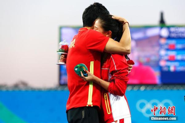 秦凯现场求婚何姿4 秦凯现场求婚何姿4