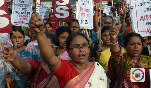 印度新增2000万厕所 莫迪表示很满意