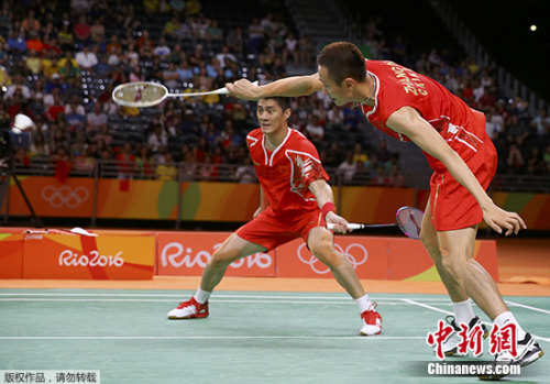 傅海峰/张楠挽救金牌点夺冠 点击进入下一页