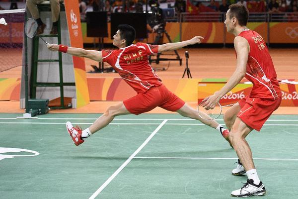 羽毛球男子双打决赛：中国队夺冠4