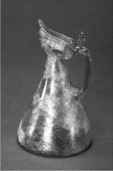 淡蓝色带把玻璃瓶 淡蓝色带把玻璃瓶