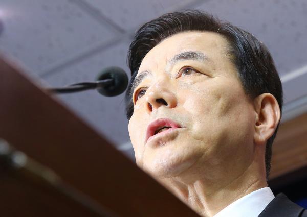 韩防长:正在星州郡寻觅新的“萨德”部署候选地