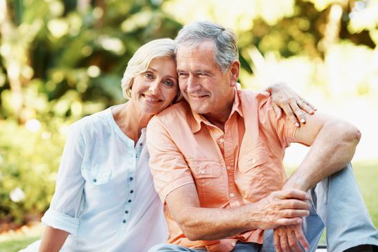 肩膀疼可能是肺癌征兆(供图 华盖) 肩膀疼可能是肺癌征兆(供图 华盖)