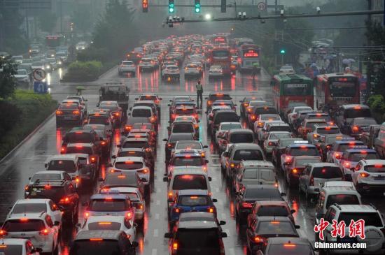 资料图 中新社记者 韦亮 摄   资料图 中新社记者 韦亮 摄