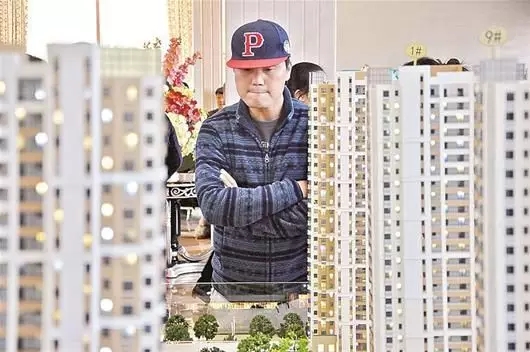 点击看大图 上海民政局离婚都要限号 为买房太疯狂了