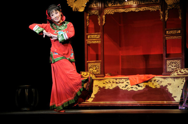 韩再芬主演经典原创黄梅戏《徽州女人》 韩再芬主演经典原创黄梅戏《徽州女人》