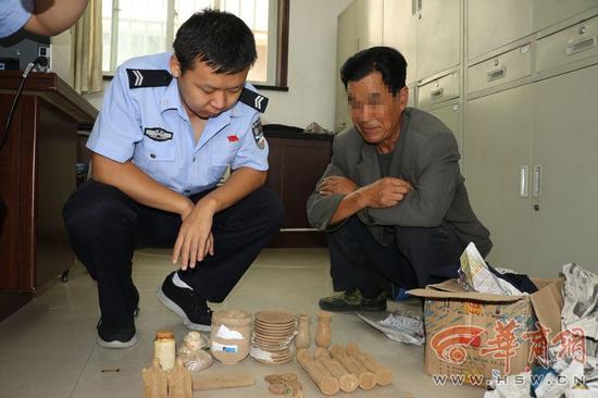 8月29日，榆林市公安局榆横分局沙河口派出所将正在售卖假文物的李某某带回派出所询问，其使用的文物全部从地摊上购买得来，自己做旧后在进行售卖。通讯员 尹晨强