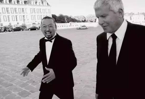 高古轩和村上隆