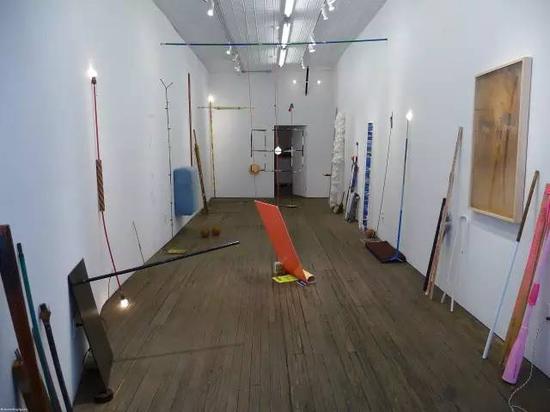 Andy Coolquitt，《我们关心你》，Lisa Cooley画廊