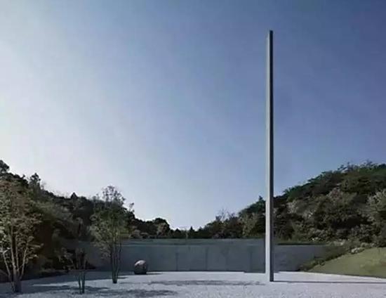 李禹焕《石头与柱子》